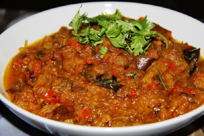 Image Source http://punjabifoodsrecipesdishes.blogspot.in/2013/05/punjabi-baigan-bhartha-punjabi-food.html