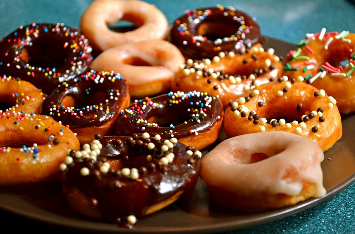 Image Source  https://cynthesizingfood.wordpress.com/2012/09/14/sticking-with-the-classics-homemade-yeast-doughnuts/
