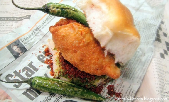 Image Source http://www.sailusfood.com/2010/03/17/pav-bhaji/