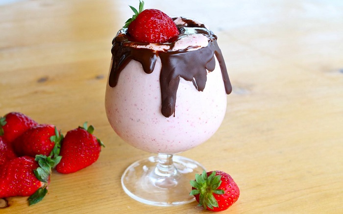 Image Source  http://stuffpoint.com/milkshakes/image/177144/strawberry-milkshake-wallpaper
