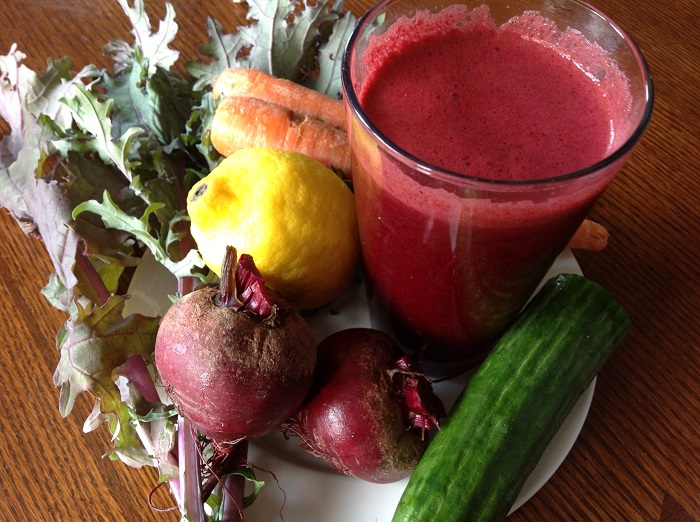  Photo Credit http://www.thepomegranatechronicles.com/food/csa-week-3/attachment/juice1/